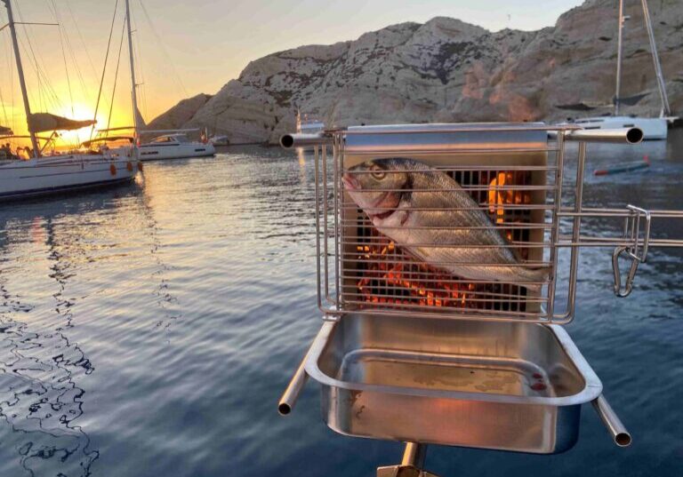 250718 USHIP LOCABATO Marseilles BBQ T1 sur balcon 2 Réduite